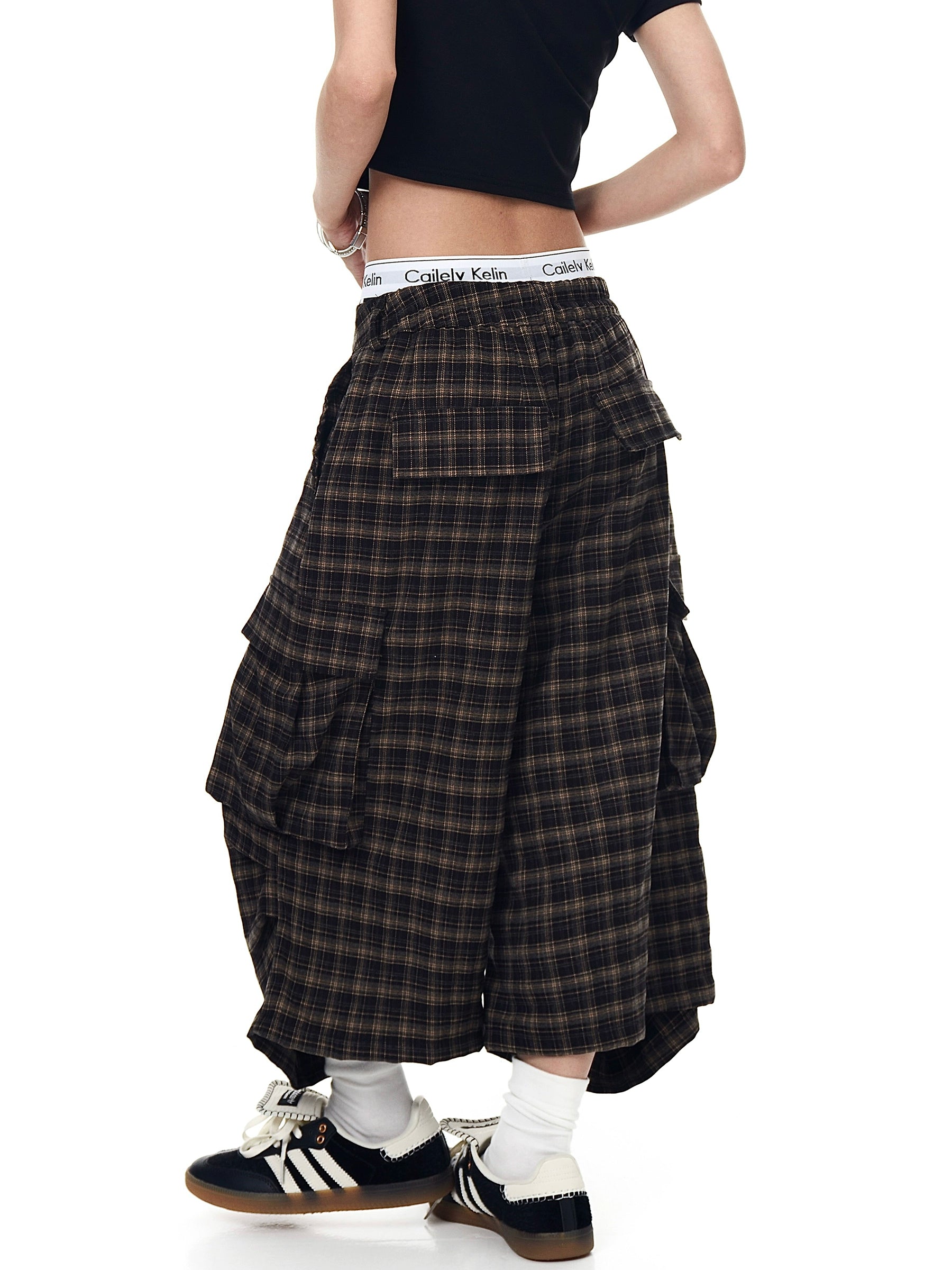 BLACKLISTS American Vintage Pleated Multi-Pocket Plaid Shorts