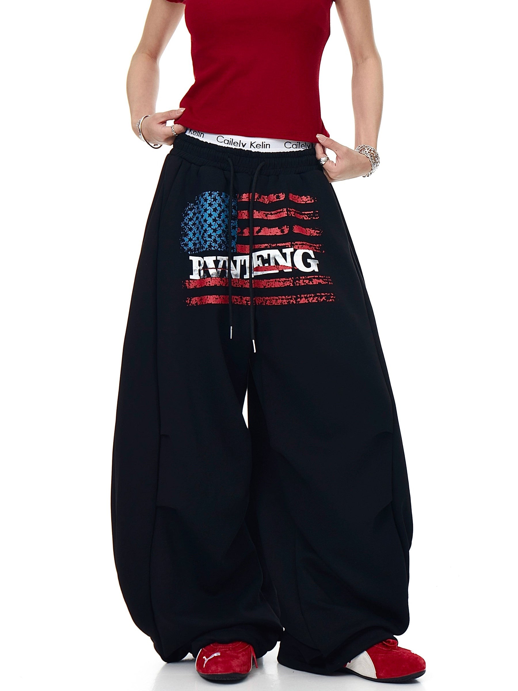BLACKLISTS American Vintage Print Pleated Sweatpants