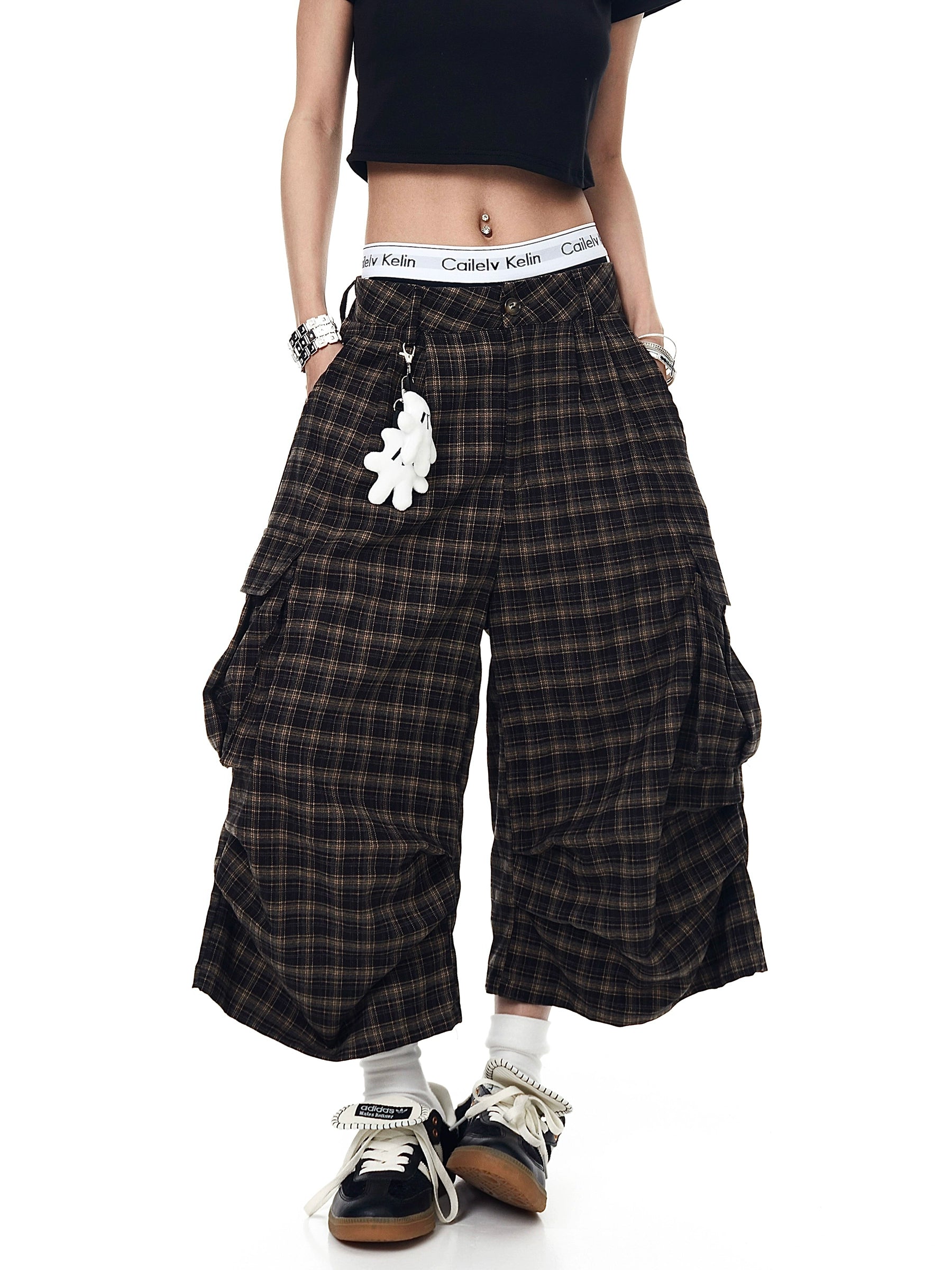 BLACKLISTS American Vintage Pleated Multi-Pocket Plaid Shorts
